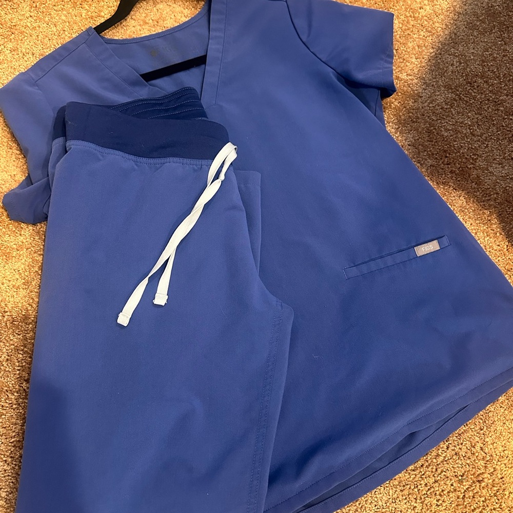 Blue Figs Scrub Set with V-Neck 2 pocket Top and Pants